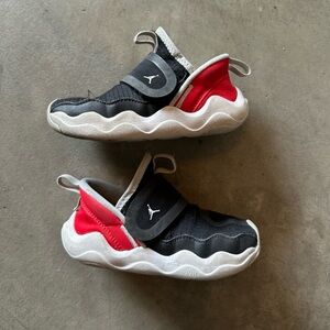 Jordan 23/7 basketball sneakers slip on 9 toddler baby boy